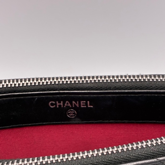 Chanel Mini Gabrielle - Picture 5 of 16